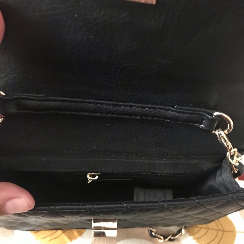 Cute Padded Crossbodies bags only tan left! - Picture 8 of 8